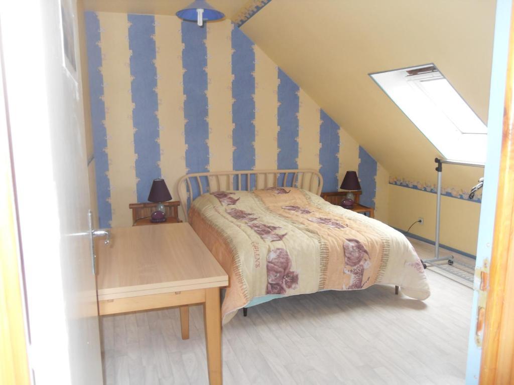 Gites De Mer Port-en-Bessin-Huppain Room photo